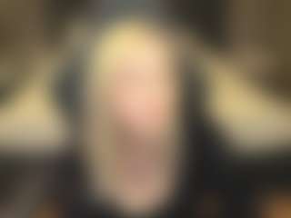 Live cam show with AmeliaxCandy - Submissive on Pornisteam.com