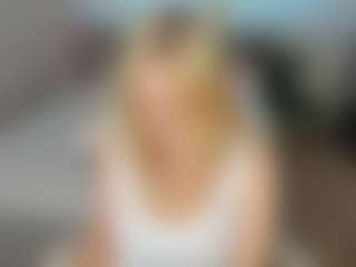 Live cam show with AmeliaxCandy - Moaning on hrnylive.com