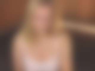 Live cam show with AmeliaxCandy - Average on Big Tits