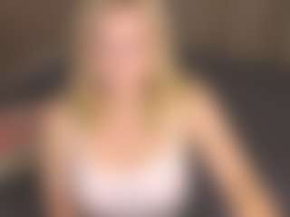 Live cam show with AmeliaxCandy - College Curvy on Fit Hotties