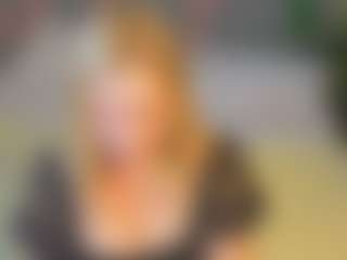 Live cam show with AmeliaxCandy - Blonde Hair on intimatelivegirls.com