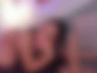 Live cam show with CannelaSmith - Gagging on Camsoda
