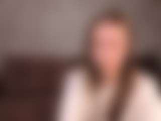 Live cam show with Ellis-Brownn - Petite Young Adult on Chatstar