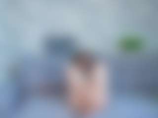 Live cam show with Ellis-Brownn - Show on StripNow