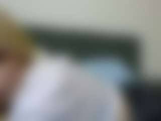 Live cam show with LorenzaBann - Eating Pussy on camwithhim.com