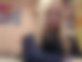 Luna's Live Sex Cam Show