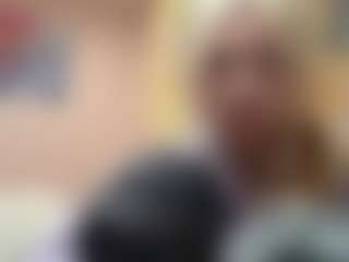 Live cam show with Luna - Green Eyes on madthumbs