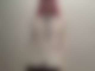 Live cam show with Luna - Lesbian on Fapmatic.com