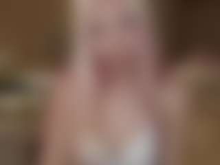 Live cam show with Luna - Hairy Pussy on Nude Chat * 1 On 1 Webcam Sex * Live Cam Show