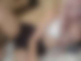 Live cam show with Luna - Camel Toe on sexytreat.net