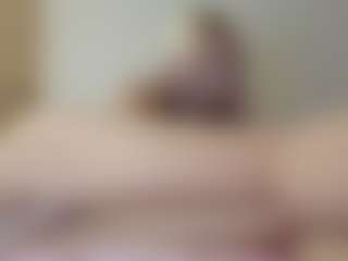 Live cam show with Luna - Hairy Pussy on instabang