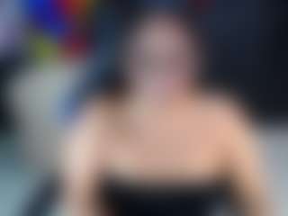 Live cam show with AlanaRoseeX - Granny Dildo on xDating