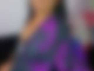 Live cam show with AlanaRoseeX - Ebony MILF on CSO-WL