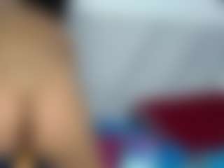 Live cam show with AlanaRoseeX - Ebony on Mixed Magazine Live | colombia