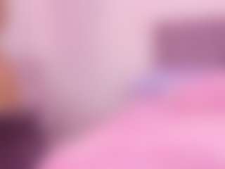 Live cam show with AlanaRoseeX - Black College on Camsoda | colombia