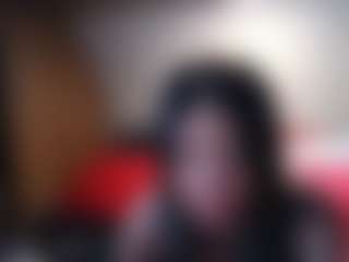Live cam show with QueenBeez100 - New Brown Eyes on Dare Cams