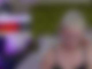Live cam show with LadyTouch - Middle Aged on nudelive.tv