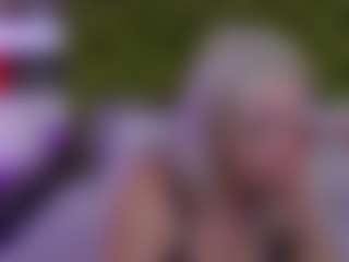 Live cam show with LadyTouch - Blue Eyes on realtime-chat