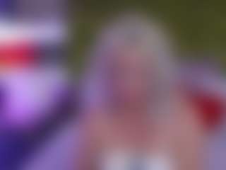 LadyTouch MILF webcam performer live streaming