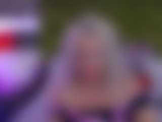 LadyTouch MILF webcam performer live streaming