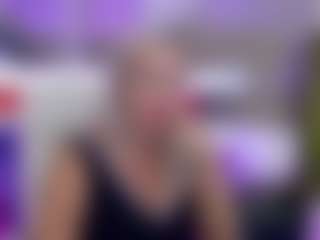 LadyTouch MILF webcam performer live streaming