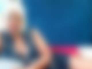 Live cam show with CaramelCandyxx - Creamy on Hubzter Live