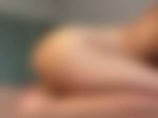 GennaKirley's Live Sex Cam Show