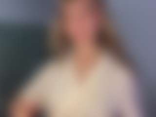 GennaKirley's Live Sex Cam Show