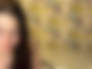 Live cam show with MaribelHechinger - Moaning on Camsoda