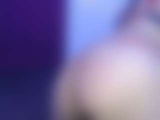 mia2xsmith's Live Sex Cam Show