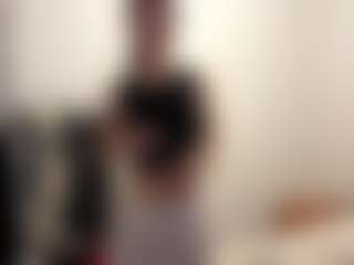 Live cam show with Anna - Average on Camsoda