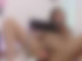 Live cam show with Lily-cooper - Blowjob on CamSodaAdn