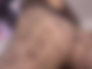 Live cam show with Lily-cooper - Flashing on luckytryst.com