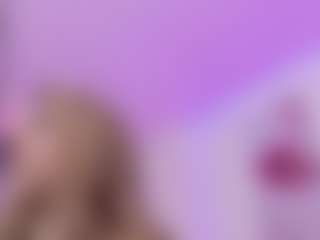 Live cam show with Lily-cooper - Green Eyes on Camsoda
