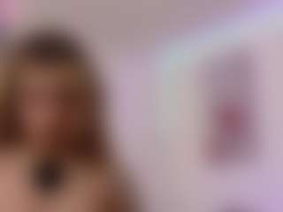 Live cam show with Lily-cooper - Brown Hair on Camsoda