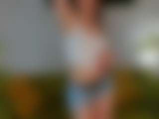 avayuzu's Live Sex Cam Show