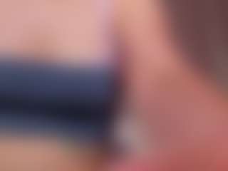 Live cam show with avayuzu - Normal on madthumbs