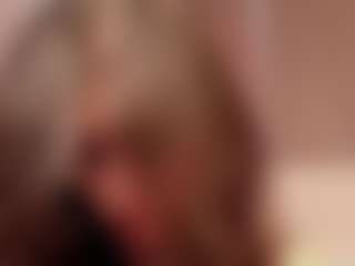 avayuzu's Live Sex Cam Show