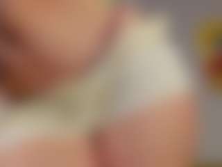 Live cam show with avayuzu - Bedroom on https://playwithruby.com