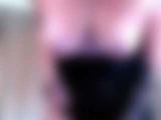 Live cam show with mia-dreamy - Butt Plug on sexylive.show