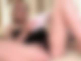 Live cam show with mia-dreamy - Blue Eyes on TeamSkeetLive