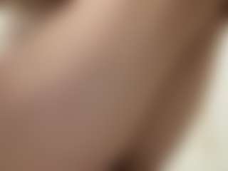 SeritaMccoggle's Live Sex Cam Show