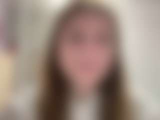 Live cam show with WillaAlanis - Striptease Teen (18+) on Uber Horny