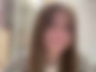 Live cam show with WillaAlanis - Raven Hair on Hubzter Live