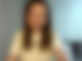 Live cam show with WillaAlanis - Average on Mixed Magazine Live
