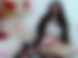 Adelapineda's Live Sex Cam Show