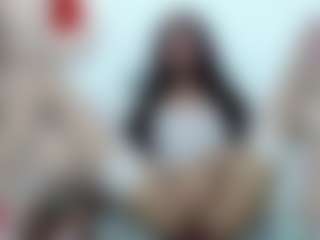 Adelapineda's Live Sex Cam Show