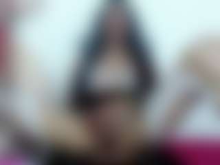 Live cam show with Adelapineda - White on Camversity | colombia