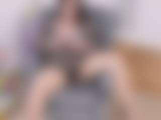 AryaEvee's Live Sex Cam Show