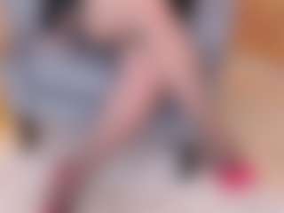 Live cam show with AryaEvee - Moaning on Camsoda